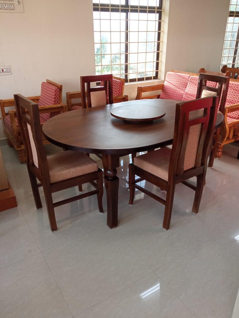 DINING TABLE With rotating Disc