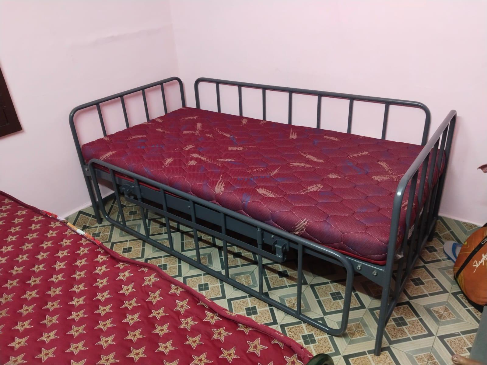 Steel cot view 2